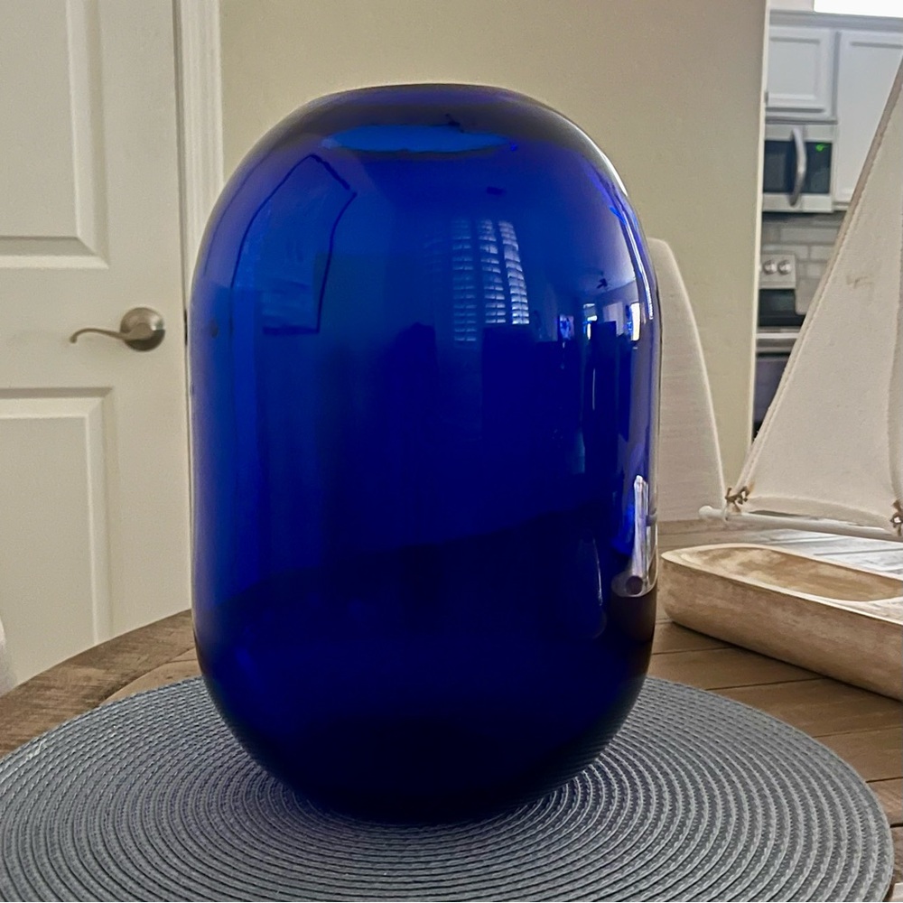 Blenko Don Shepherd Sapphire Blue Pill Vase 8016 Art Glass Approx 11” to 11.25” - Picture 13 of 16
